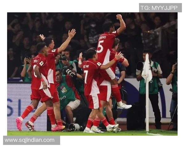 中国队迎战约旦队直播世预赛激战正酣球迷热情高涨助威助力